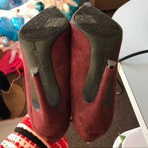 Sam & Libby Shoes - Maroon pumps Sam & Libby Shoes - Maroon pumps